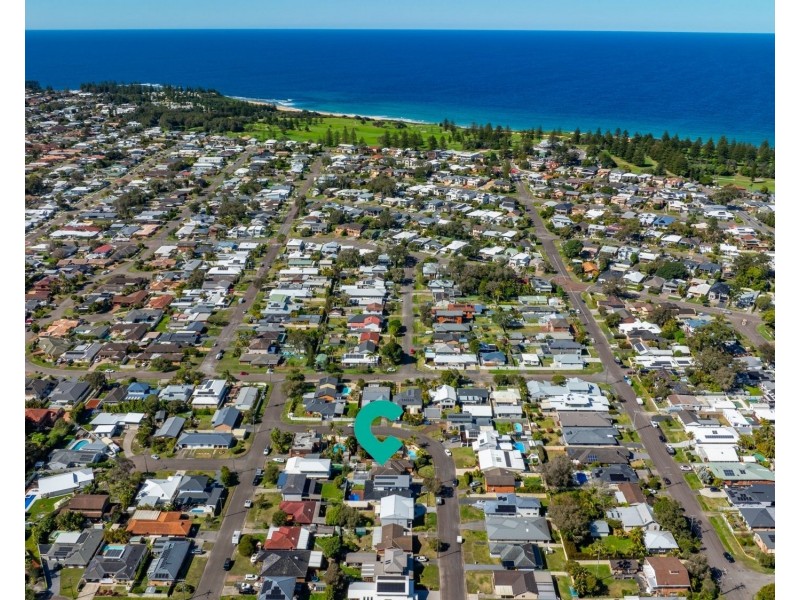 22 Captain Cook Crescent, Long Jetty NSW 2261