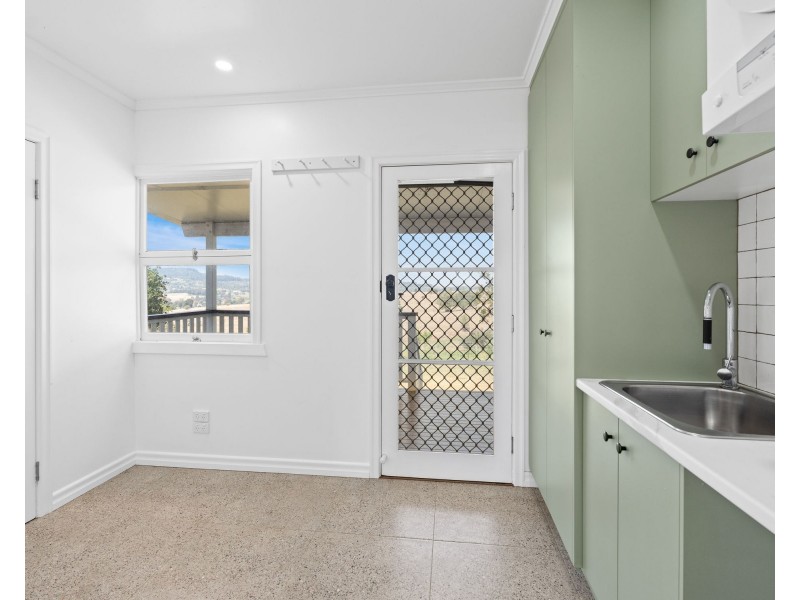 86 Berlins Rd, Tallegalla QLD 4340