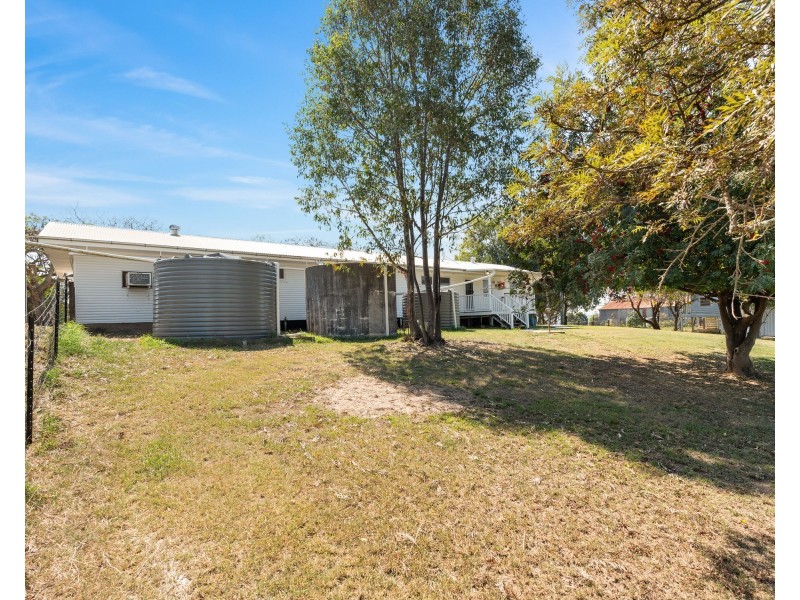 86 Berlins Rd, Tallegalla QLD 4340
