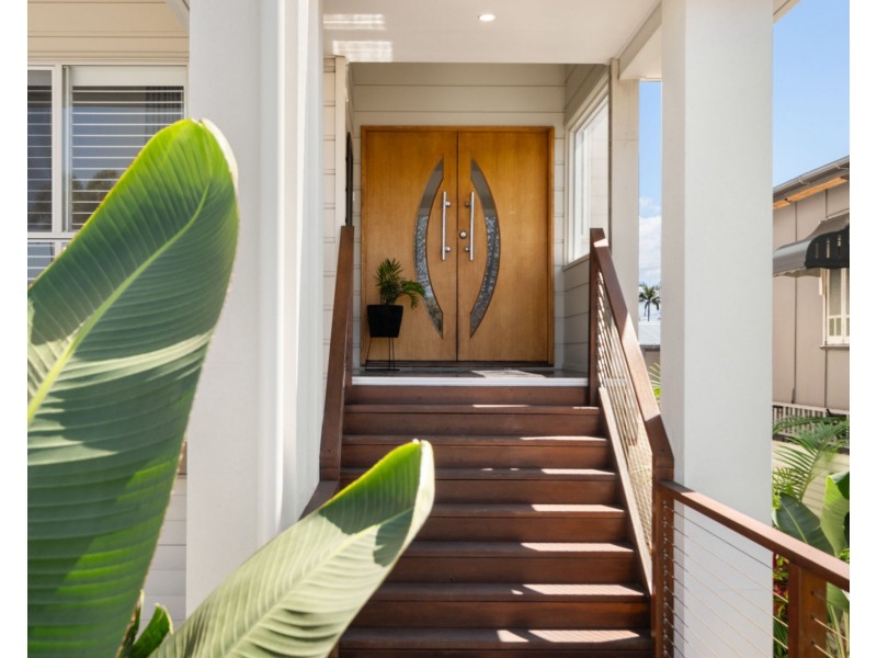 3 Marine Parade, Redcliffe QLD 4020