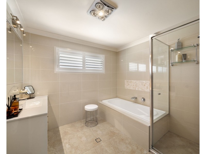 3 Marine Parade, Redcliffe QLD 4020