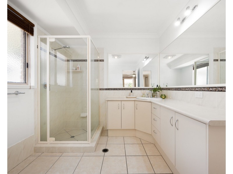 8 Susan Close, Bracken Ridge QLD 4017