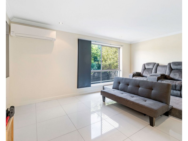 68 Diamantina Circuit, Pacific Pines QLD 4211