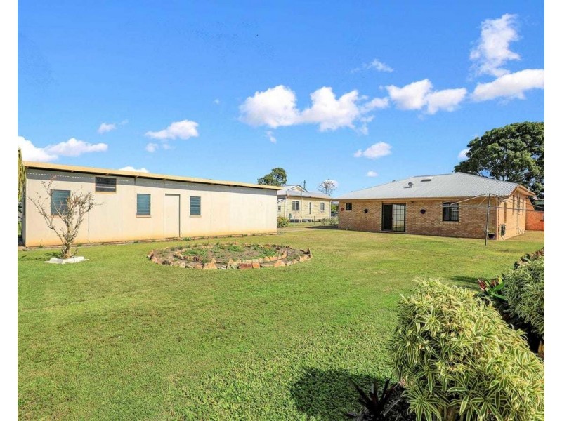 7 Anderson Street, Avenell Heights QLD 4670