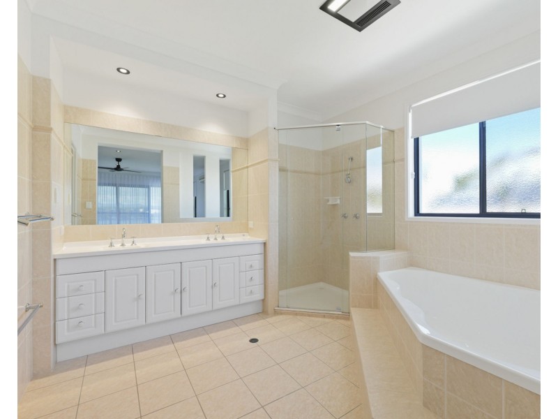 11 Webb Ellis Court, Pelican Waters QLD 4551