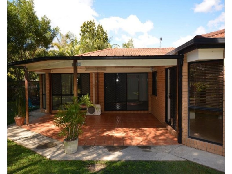 6 Phar Lap Court, Little Mountain QLD 4551