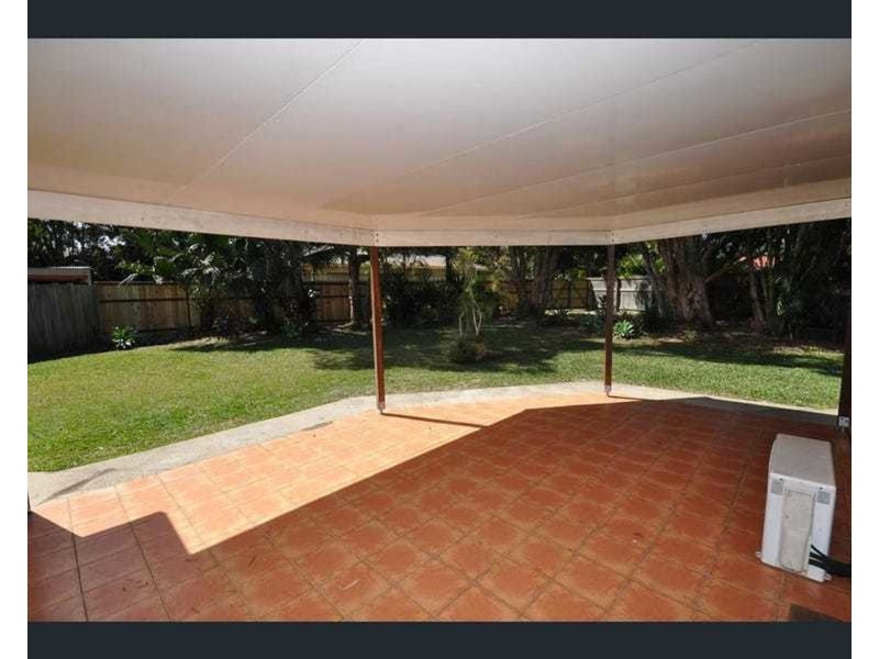 6 Phar Lap Court, Little Mountain QLD 4551