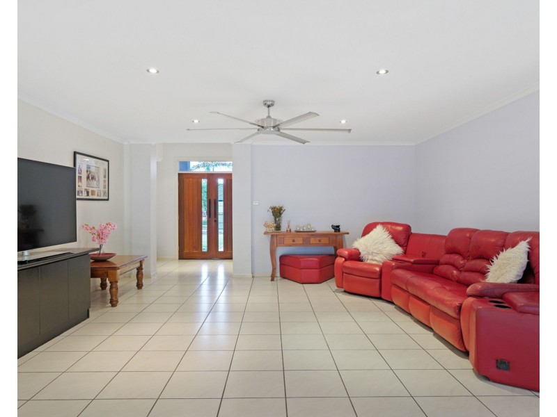 6 Botany Drive, Pelican Waters QLD 4551