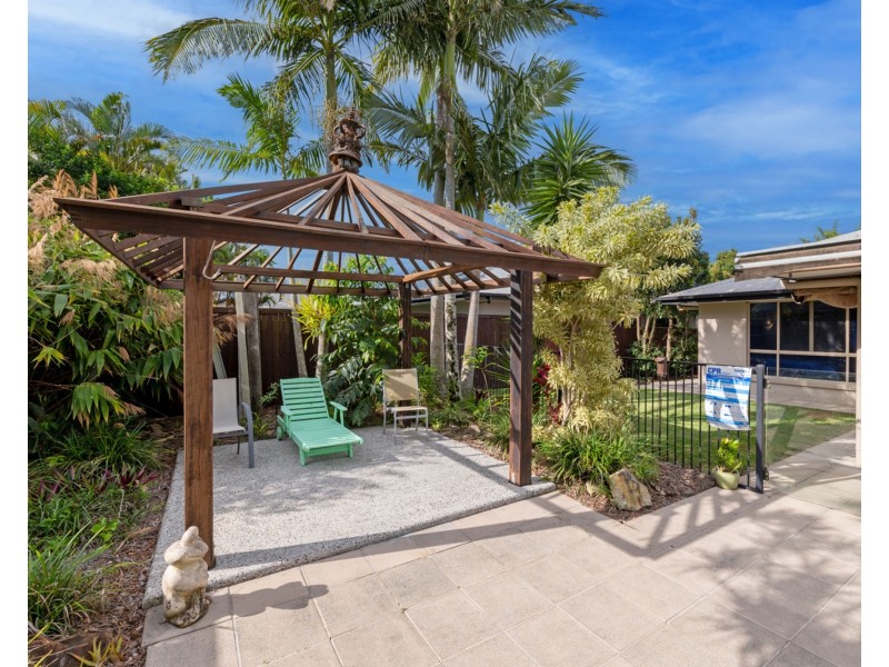 6 Botany Drive, Pelican Waters QLD 4551