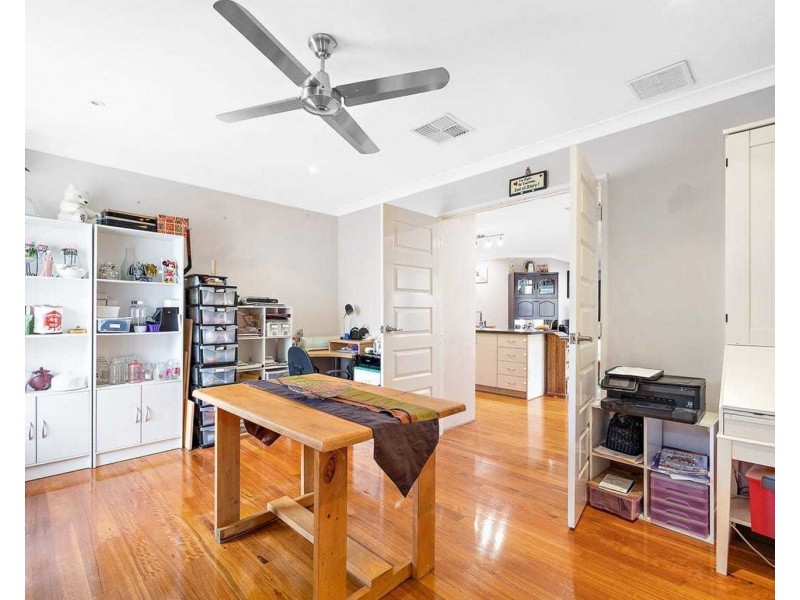 8 Durant Way, Ellenbrook WA 6069