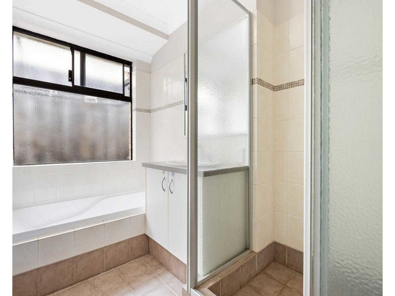 8 Durant Way, Ellenbrook WA 6069