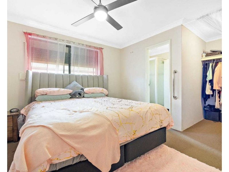 8 Durant Way, Ellenbrook WA 6069