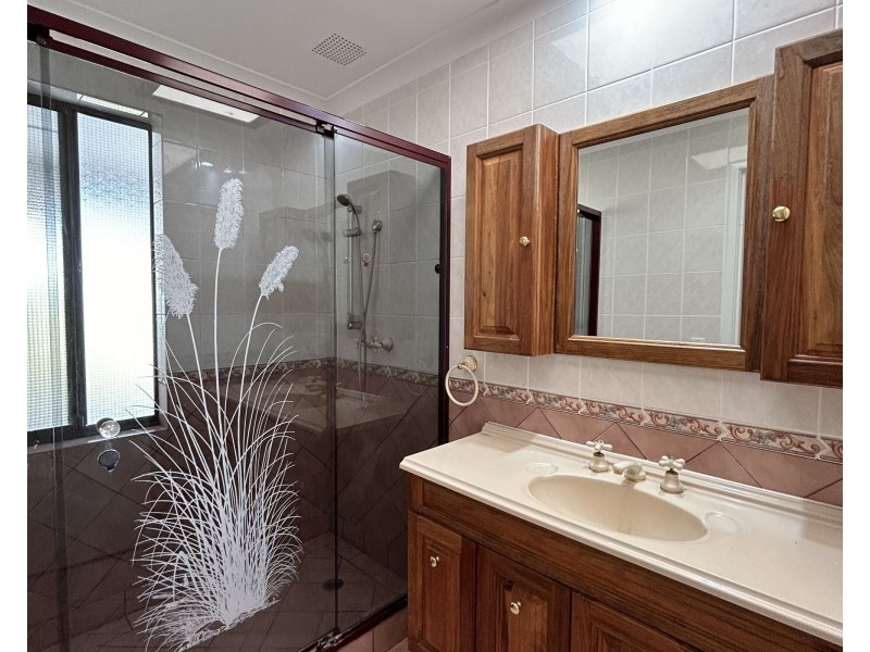 33 Chaparral Crescent, Willetton WA 6155