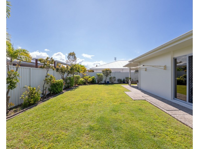 10 Sylvie Street, Pelican Waters QLD 4551
