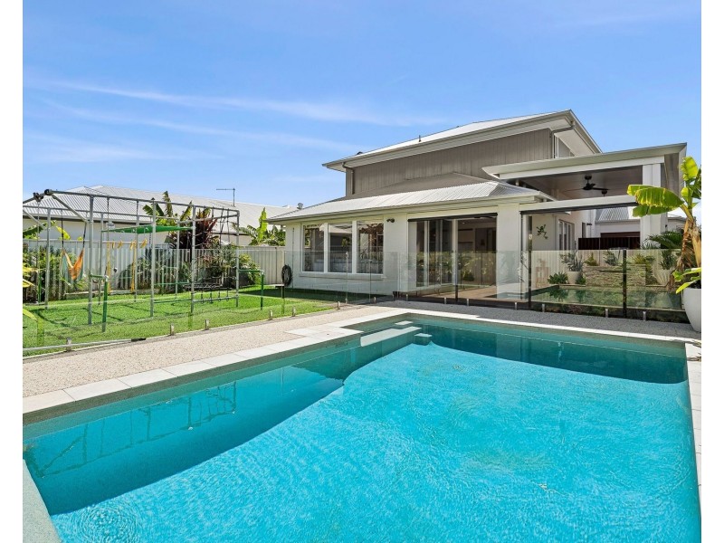 25 Warrego Drive, Pelican Waters QLD 4551