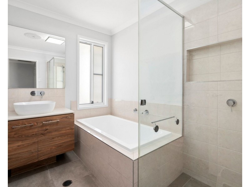 25 Warrego Drive, Pelican Waters QLD 4551