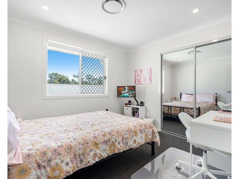 19 Ruchi Place, Wynnum West QLD 4178