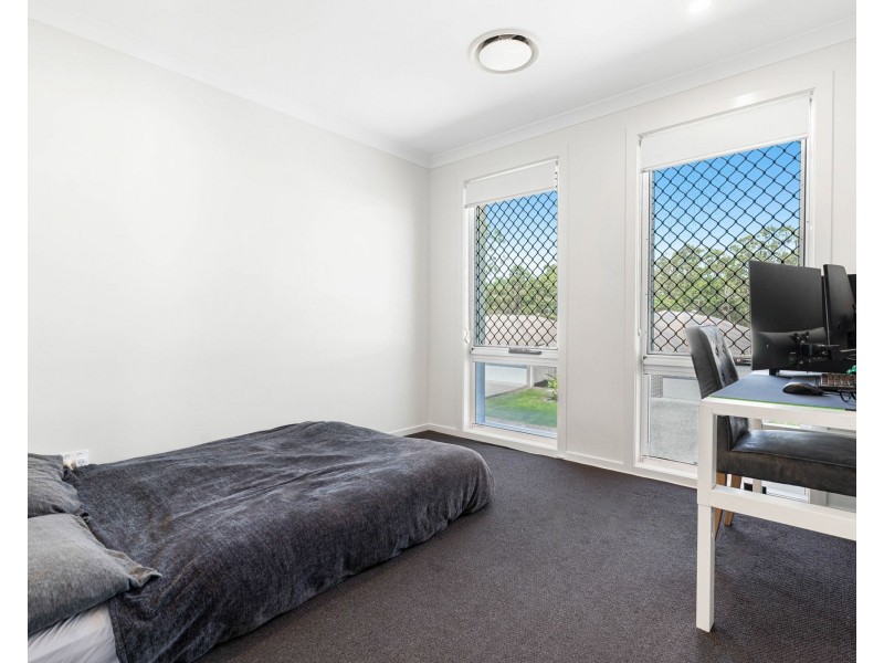 19 Ruchi Place, Wynnum West QLD 4178