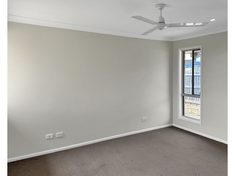 29 Peregrine Drive, Lowood QLD 4311