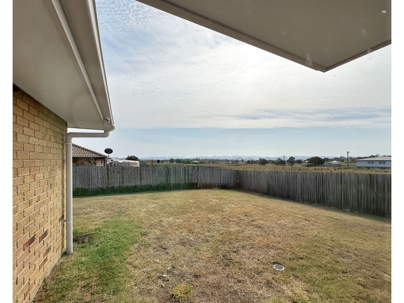 29 Peregrine Drive, Lowood QLD 4311