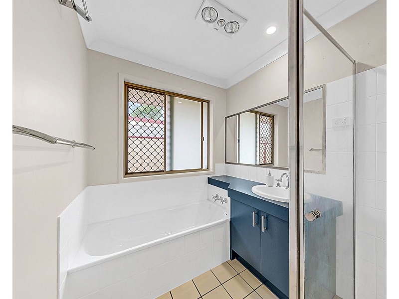 18 Pete Court, Lawnton QLD 4501