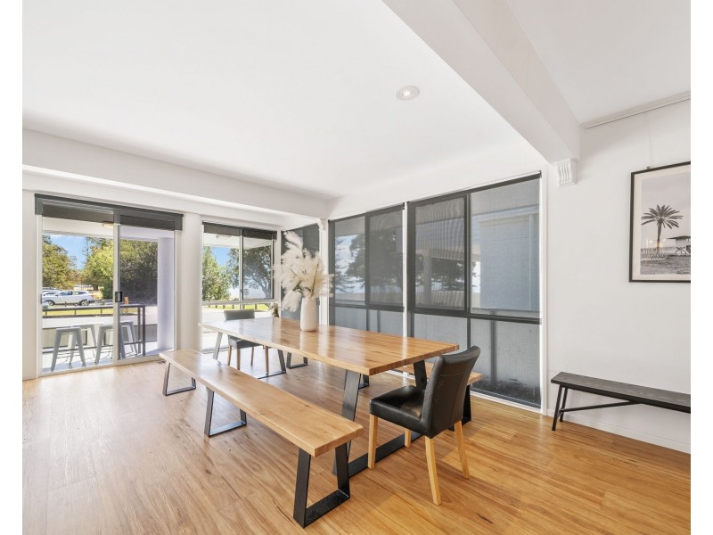 21 Kennedy Esplanade, Scarborough QLD 4020