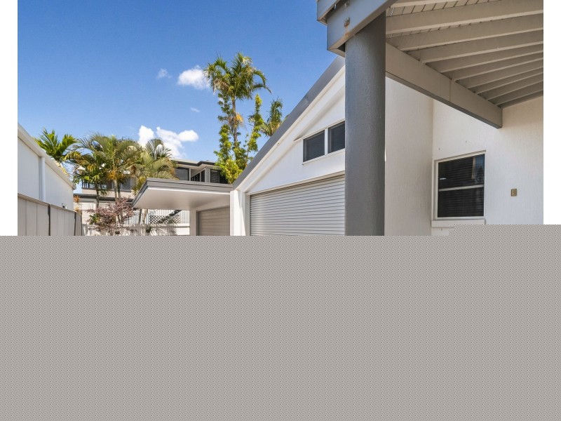 21 Kennedy Esplanade, Scarborough QLD 4020