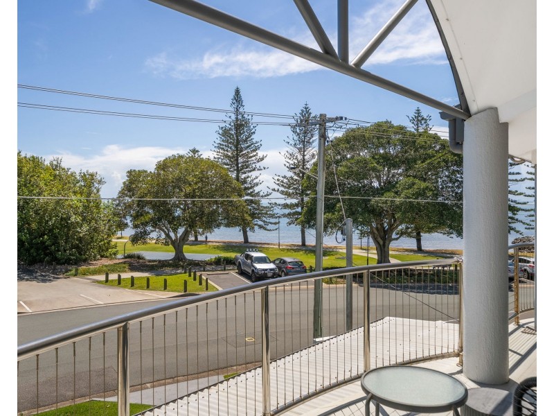 21 Kennedy Esplanade, Scarborough QLD 4020