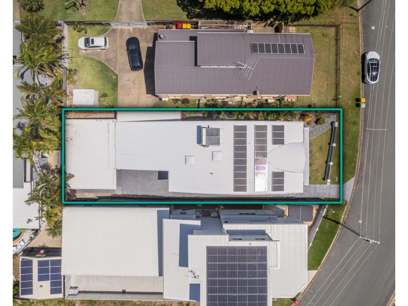 21 Kennedy Esplanade, Scarborough QLD 4020