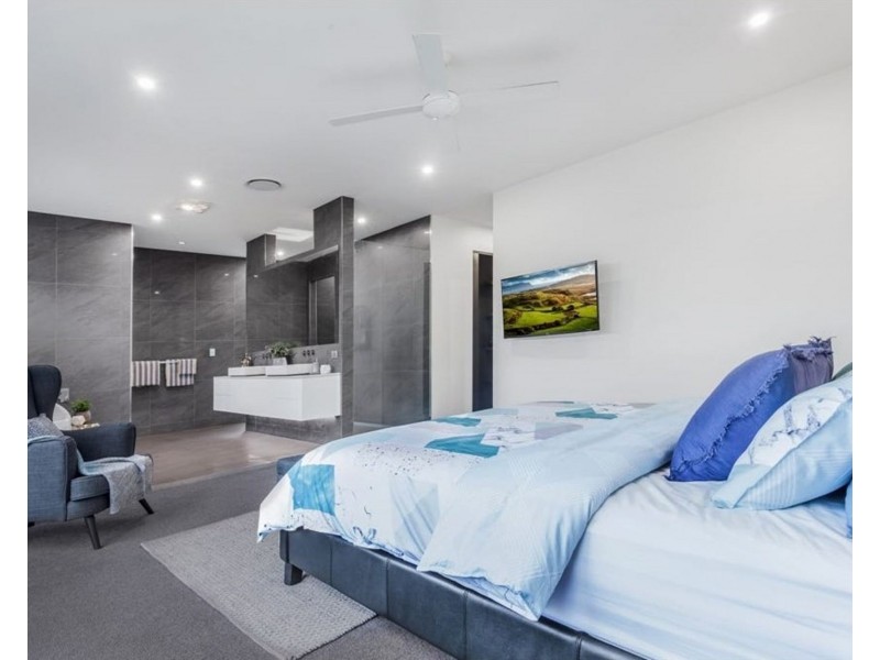 38 Hilda Street, Alderley QLD 4051