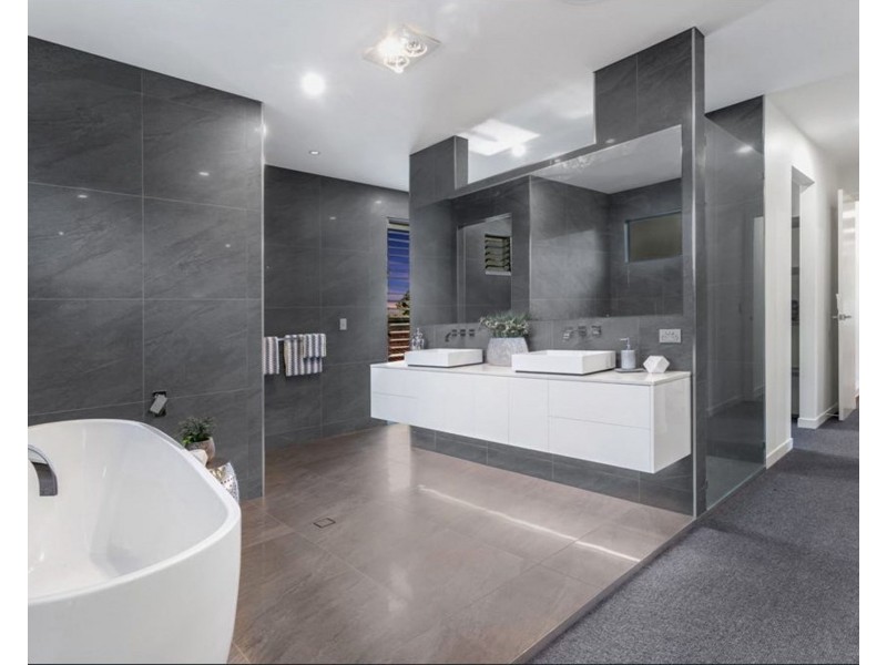 38 Hilda Street, Alderley QLD 4051