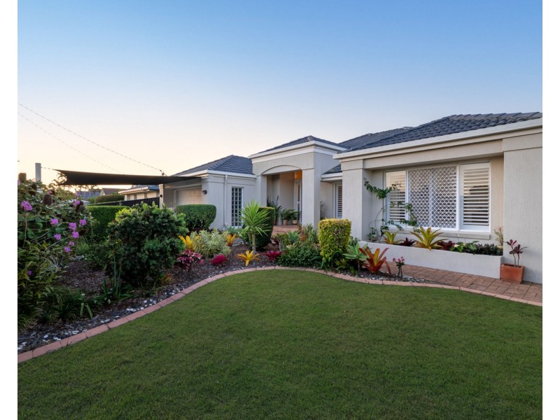 98 Lamerough Parade, Pelican Waters QLD 4551