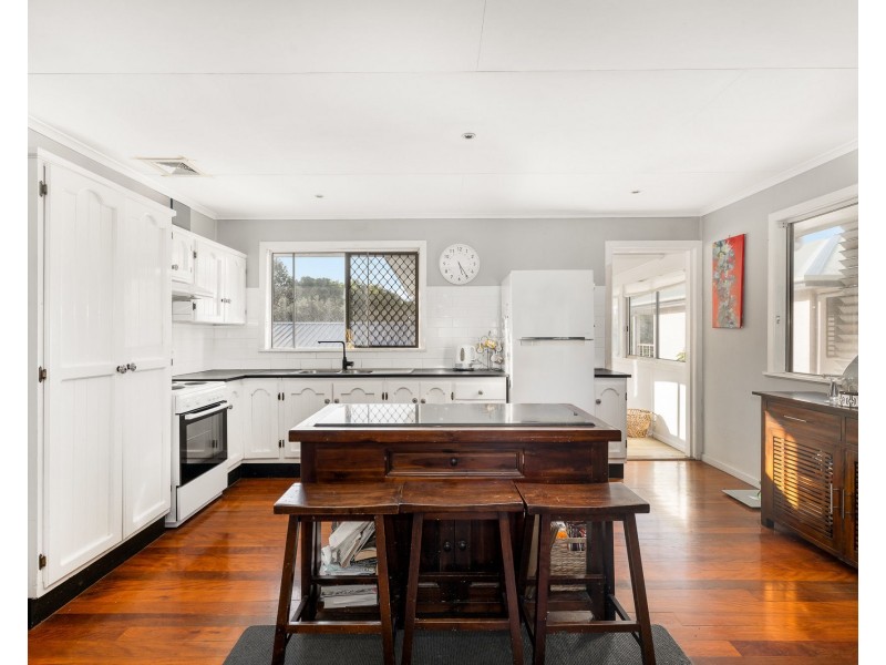 7 Dorloo Street, Deagon QLD 4017