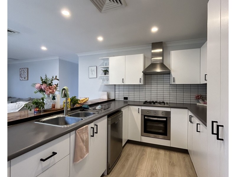 85 Gateway Boulevard, Canning Vale WA 6155