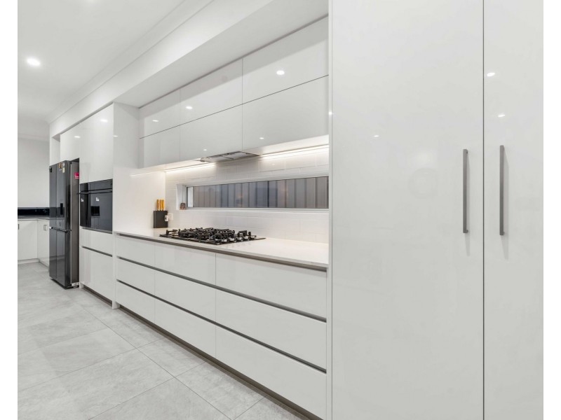 6 Jumilla Way, Caversham WA 6055