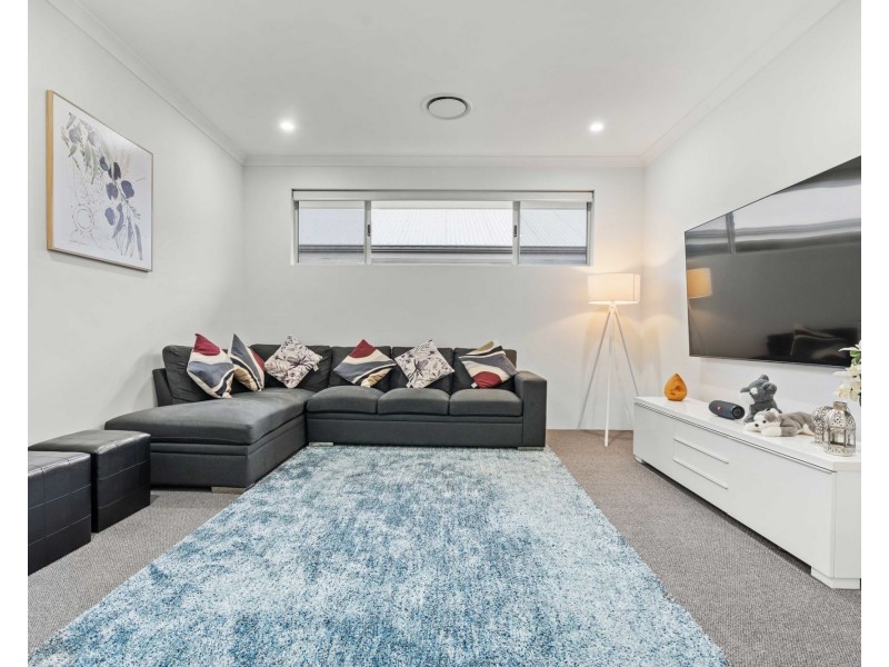 6 Jumilla Way, Caversham WA 6055