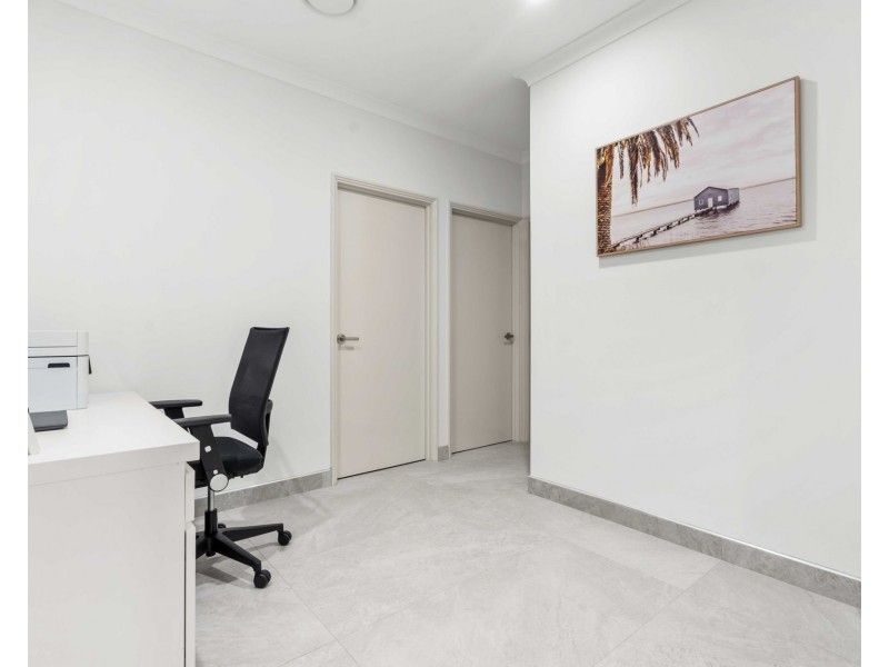 6 Jumilla Way, Caversham WA 6055