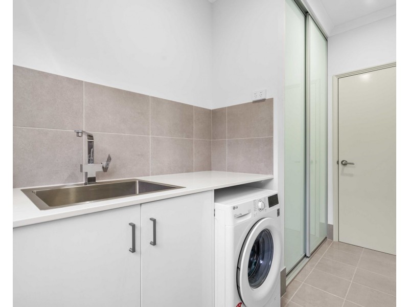 6 Jumilla Way, Caversham WA 6055