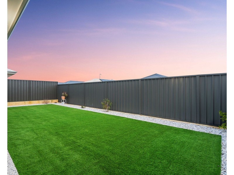 6 Jumilla Way, Caversham WA 6055