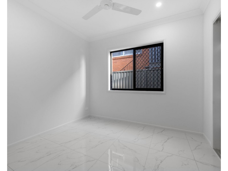 2/169 Hudson Road, Wooloowin QLD 4030