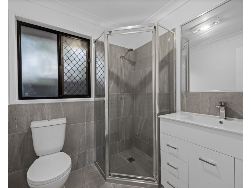 2/169 Hudson Road, Wooloowin QLD 4030