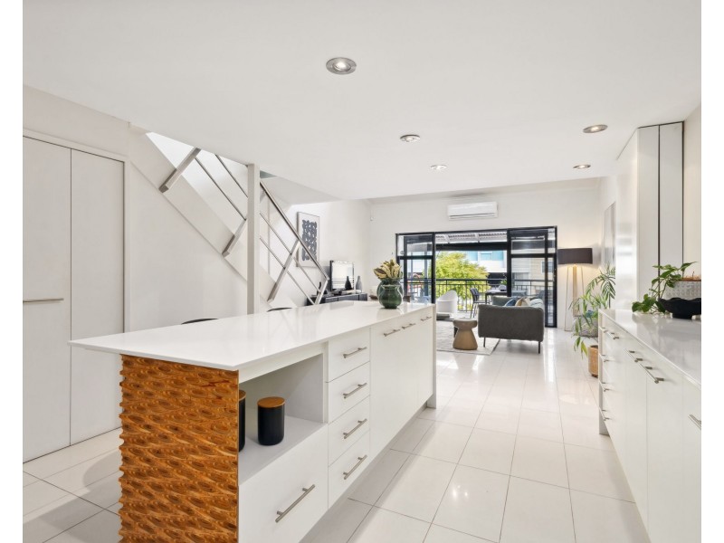 4/218 Carr Place, Leederville WA 6007