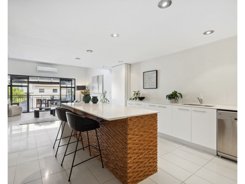 4/218 Carr Place, Leederville WA 6007