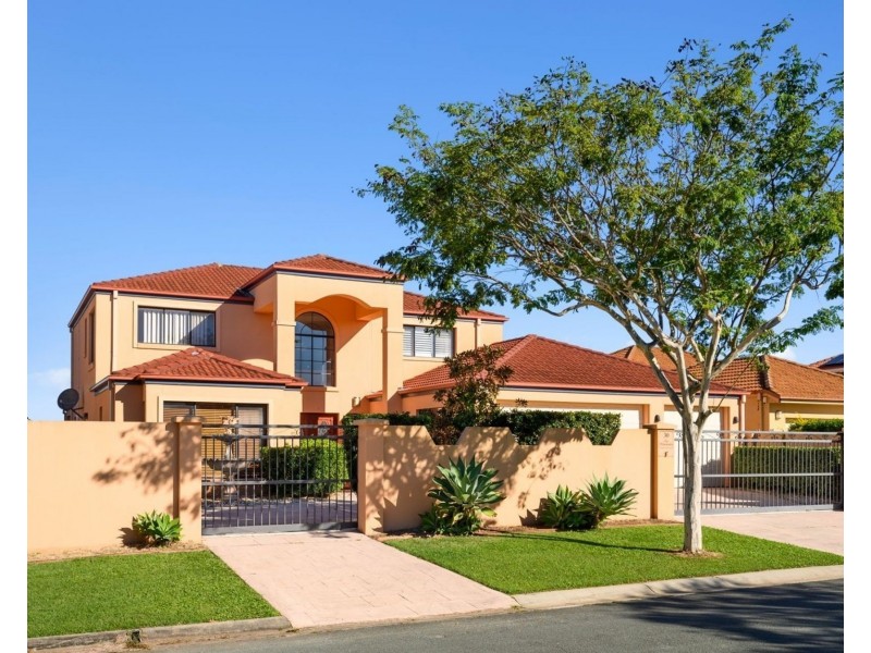 30 The Peninsula, Helensvale QLD 4212
