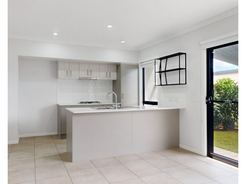 34 Blatchford St, Strathpine QLD 4500