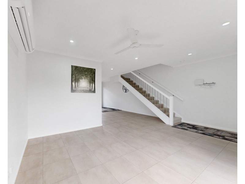 34 Blatchford St, Strathpine QLD 4500