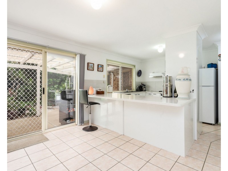 6 Hallett Crescent, Elimbah QLD 4516