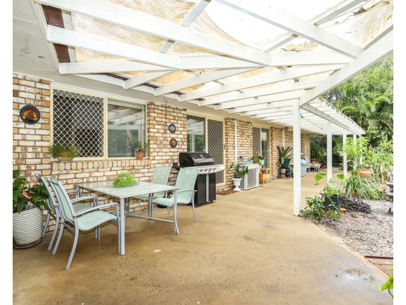 6 Hallett Crescent, Elimbah QLD 4516