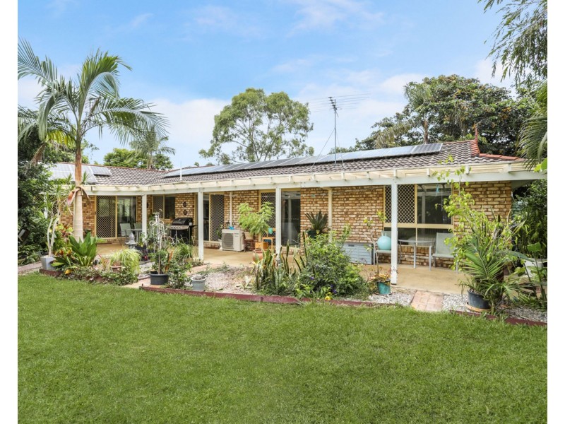 6 Hallett Crescent, Elimbah QLD 4516