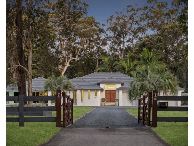 28 Devonstone Drive, Cooroibah QLD 4565